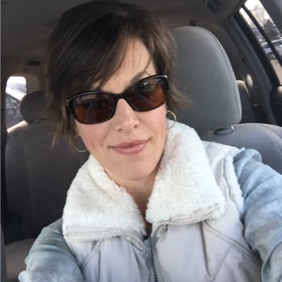 Profile Picture of Ivy Phillips (@IvyDPhillips) on Twitter