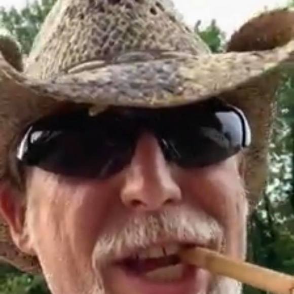 Profile Picture of David Dennis (@elite001_) on Poshmark