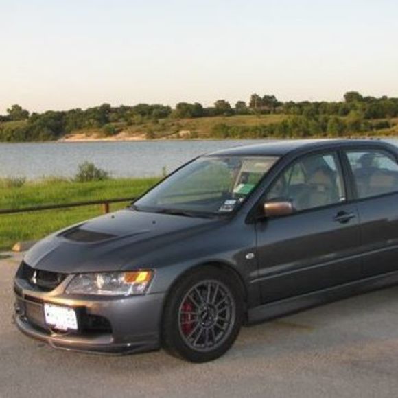 Profile Picture of Andrew Zaragoza (@andrewz) on Poshmark