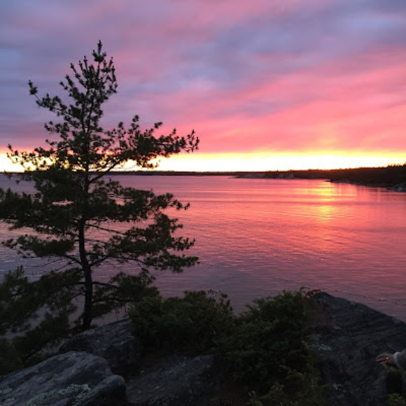 Profile Picture of Mark Currie (@markgagecurrie) on Poshmark