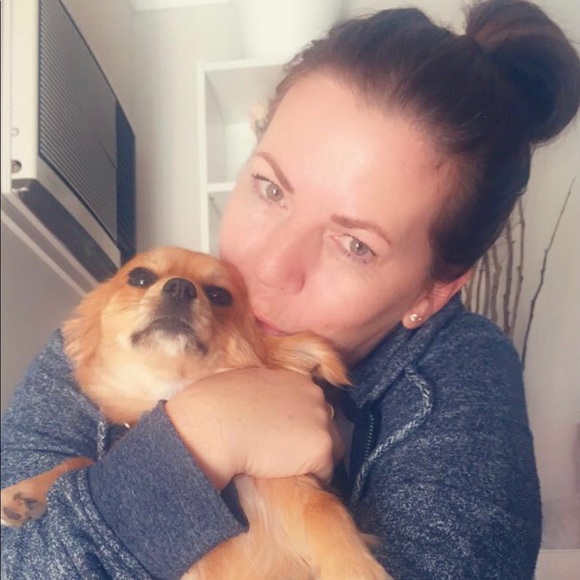 Profile Picture of Bernice-terri Emmott (@b_emmott) on Poshmark