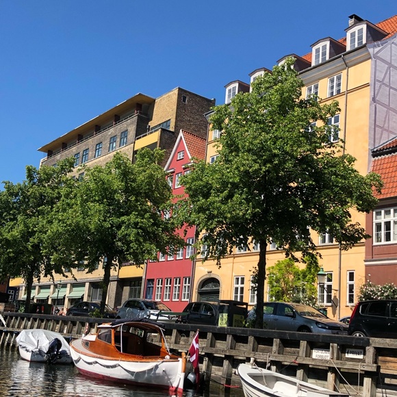 Profile Picture of Alex Eidsness (@aeidsness13) on Poshmark