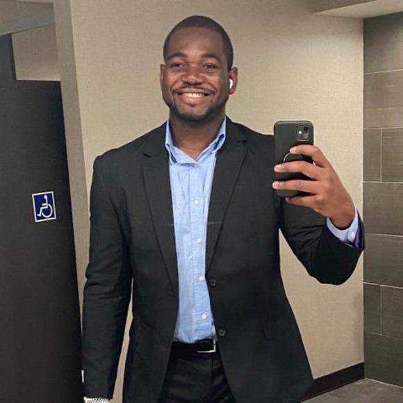 Profile Picture of David Ajayi (@recrium13) on Poshmark