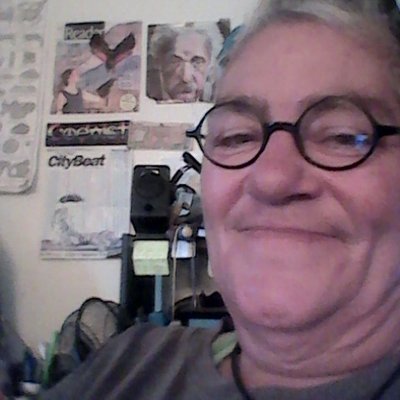 Profile Picture of Deborah Hixson (@damndog63) on Twitter