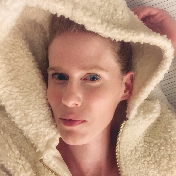 Profile Picture of Allison Hayes-conroy (@alikonahc) on Poshmark