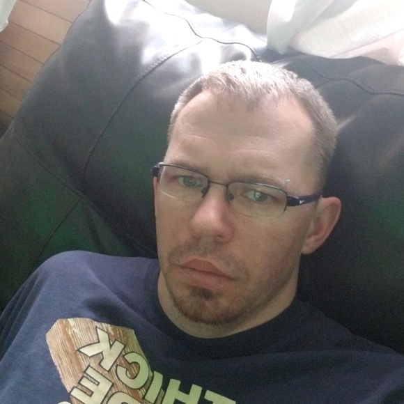 Profile Picture of Neal Allen (@neal274) on Poshmark