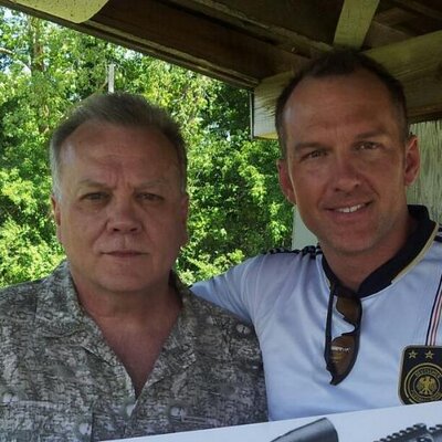 Profile Picture of JOHN W FOSNAUGHT (@OLDFARTJWF) on Twitter