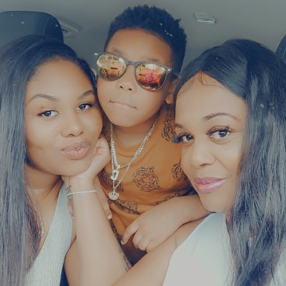 Profile Picture of Phyllis Murray (@phyllis_murray) on Poshmark