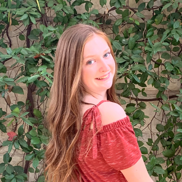 Profile Picture of Anna Pribyla (@annapribyla) on Poshmark