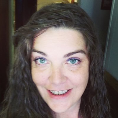 Profile Picture of Deb Aiken (@QueenDebbieLynn) on Twitter