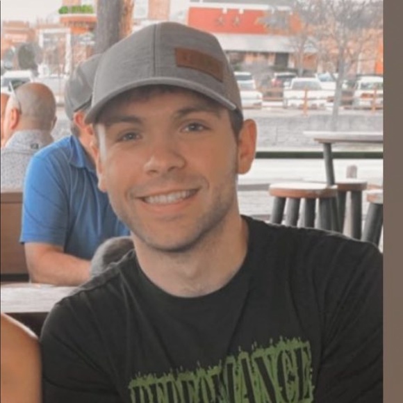 Profile Picture of Evan Frantum (@emf3570) on Poshmark