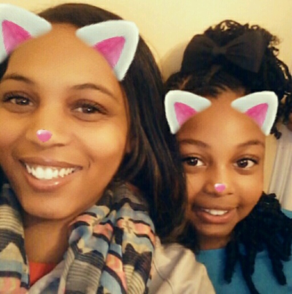 Profile Picture of Keona Mabone (@keonadaniels) on Poshmark