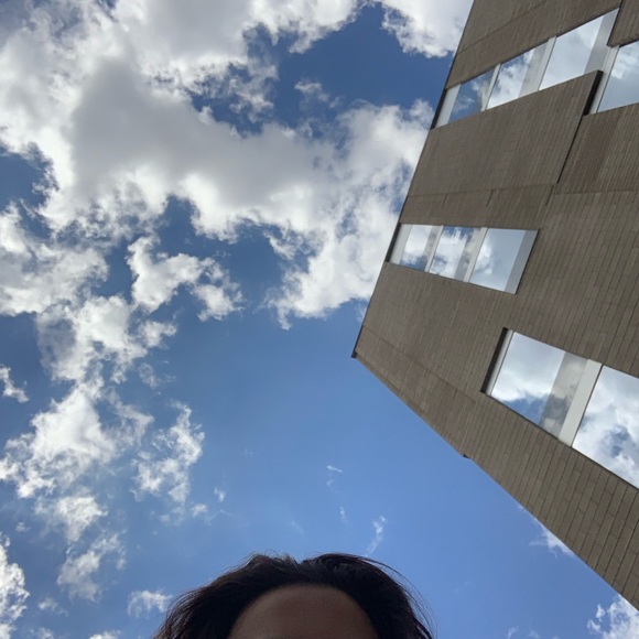 Profile Picture of Lana Almansouri (@lanamansouri) on Poshmark