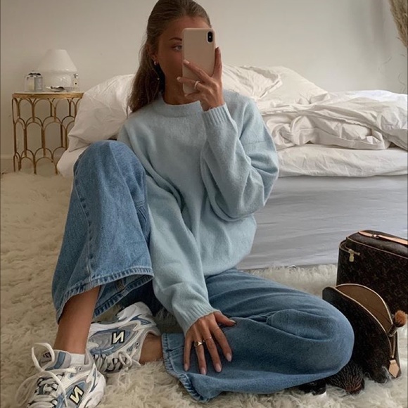 Profile Picture of Charlotte Pullen (@charlottepisman) on Poshmark