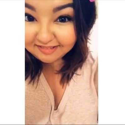 Profile Picture of Sandra Barrera (@SandyB_tweets) on Twitter