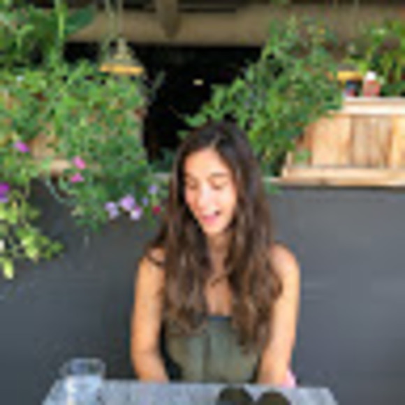 Profile Picture of Angelica Garcia-varganova (@onjelika) on Poshmark
