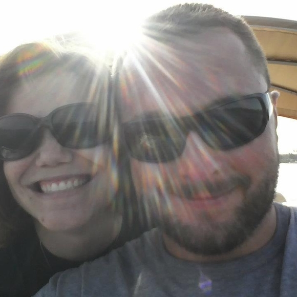 Profile Picture of Ashley Rozicki (@ashley_rozicki) on Poshmark