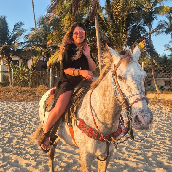 Profile Picture of Elisa Dortman (@elisadortman40) on Poshmark