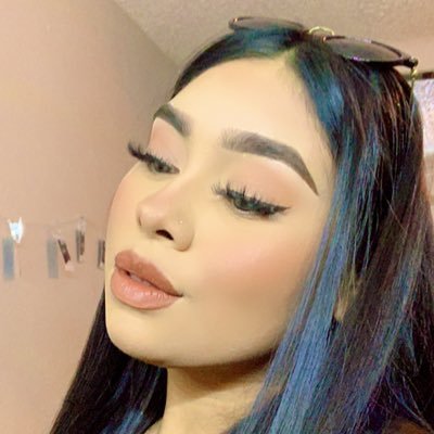 Profile Picture of Amy (@amy_16ramirez) on Twitter