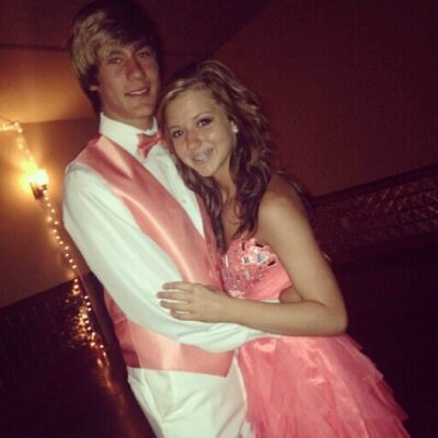 Profile Picture of Carlee Duncan (@9e26a9b4071b4fe) on Twitter