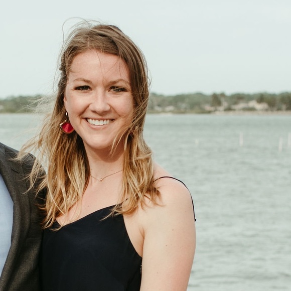 Profile Picture of Kirstie Fleger (@kirstiefleger) on Poshmark