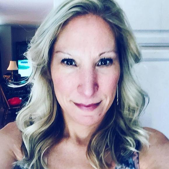 Profile Picture of Jennifer Michos (@jmichos) on Poshmark