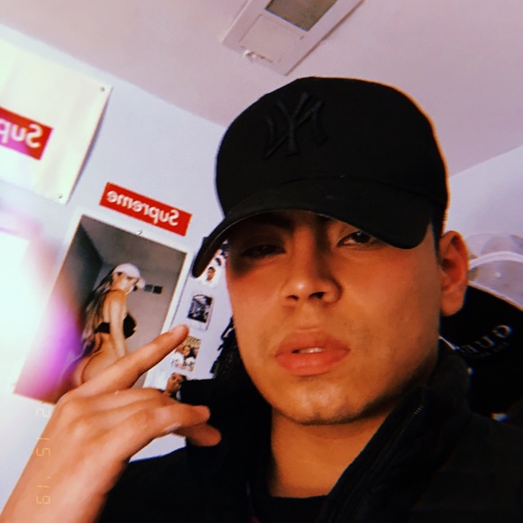 Profile Picture of Jovan Castulo (@castulojovan) on Poshmark
