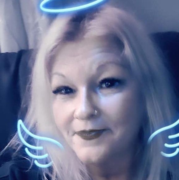 Michele Burkhart - Poshmark Profile Picture of Michele Burkhart (@2120) on Poshmark