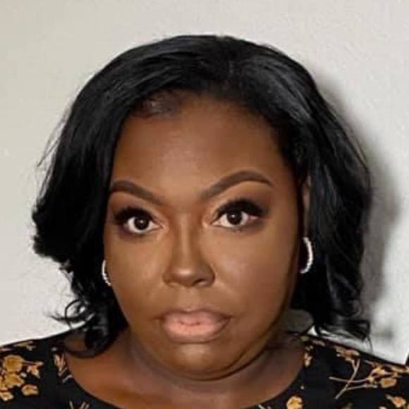 Shavonda Walker - Poshmark Profile Picture of Shavonda Walker (@shavonda1) on Poshmark