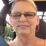 Profile Picture of Kim Lenhart (@bikermama_kim) on Instagram