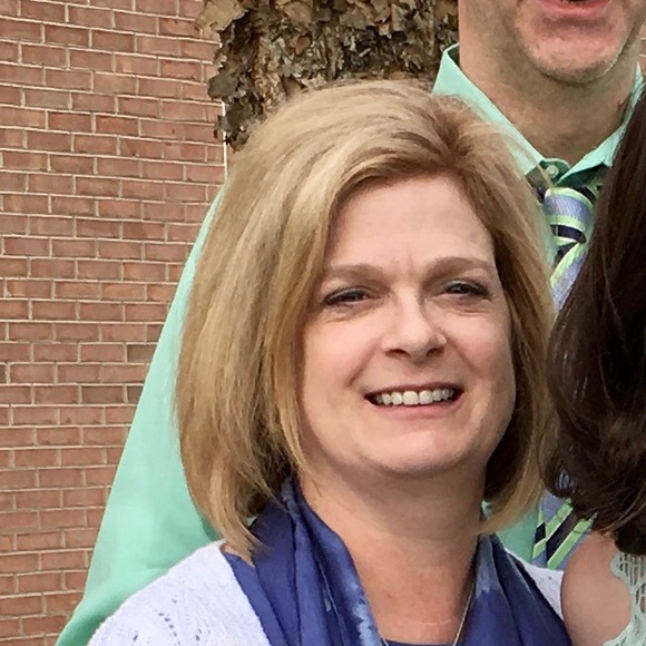 Profile Picture of Audrey Kvamme (@audrey9708) on Poshmark