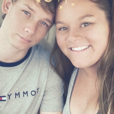 Profile Picture of Rebecca Ann 🌟 (@Stroh_metz97) on Twitter
