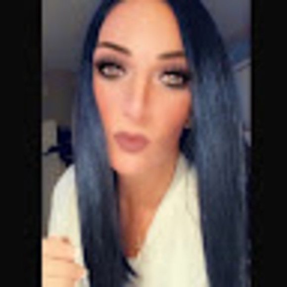 Profile Picture of Christina Dibartolo (@tara1927) on Poshmark