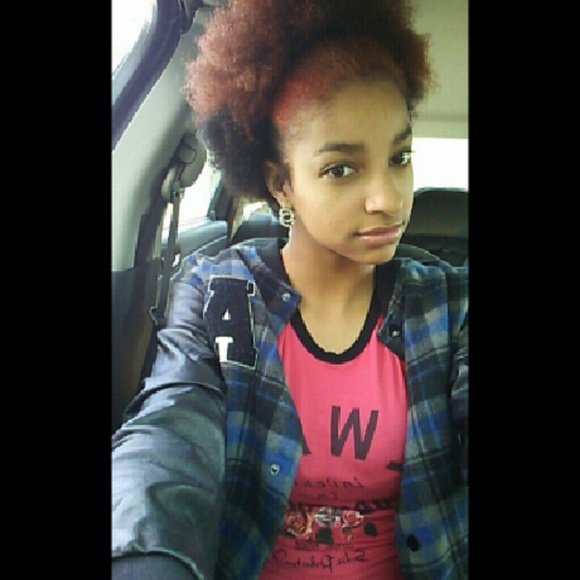 Profile Picture of Kamille Boyd (@kimmy23190) on Poshmark