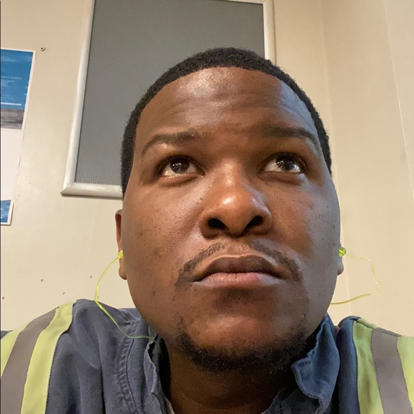 Profile Picture of Brian Jowers (@brianjowers81) on Poshmark