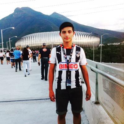 Profile Picture of Carlos Leos (@Carlosleos21) on Twitter