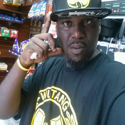 Profile Picture of Lounge Lo (@YessaMan) on Twitter