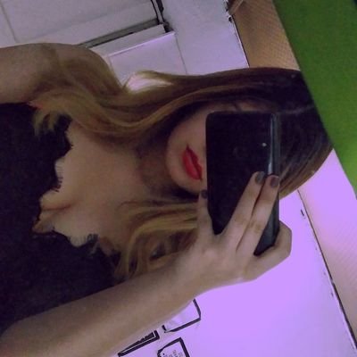Profile Picture of Angie Moreno (@Angie_Moreno_x) on Twitter