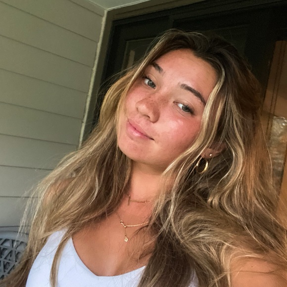 Profile Picture of Tyler Isgrig (@tyisgrig) on Poshmark