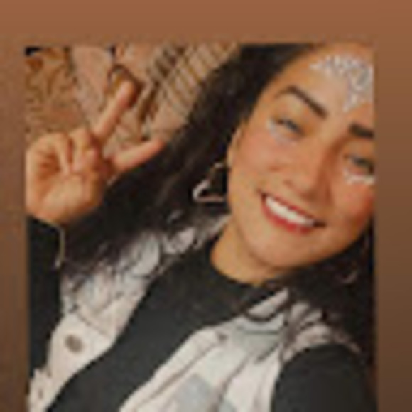 Profile Picture of Karina fabiola Tineo prieto (@kafatipri20) on Poshmark