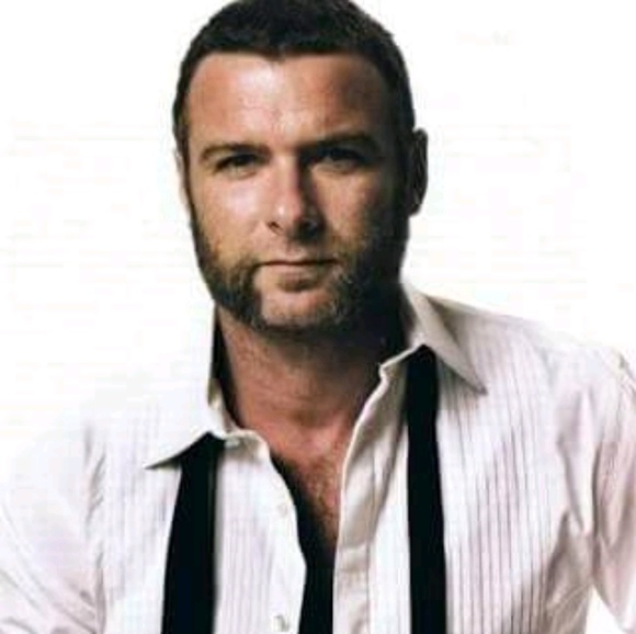 Michael Smelser - Poshmark Profile Picture of Michael Smelser (@thesmellycat) on Poshmark