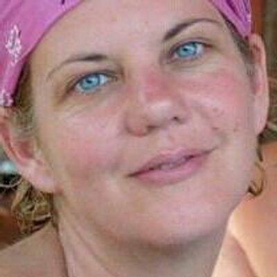 Profile Picture of Stephanie Simons (@Simons19Simons) on Twitter