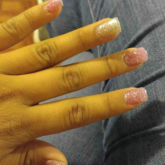 Profile Picture of Lori Solis (@7lori89) on Poshmark