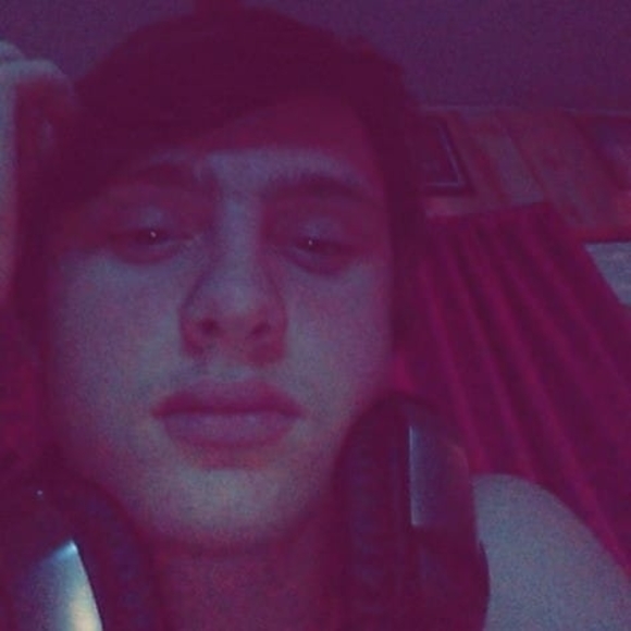 Profile Picture of Chad Morefield (@furioustud) on Poshmark