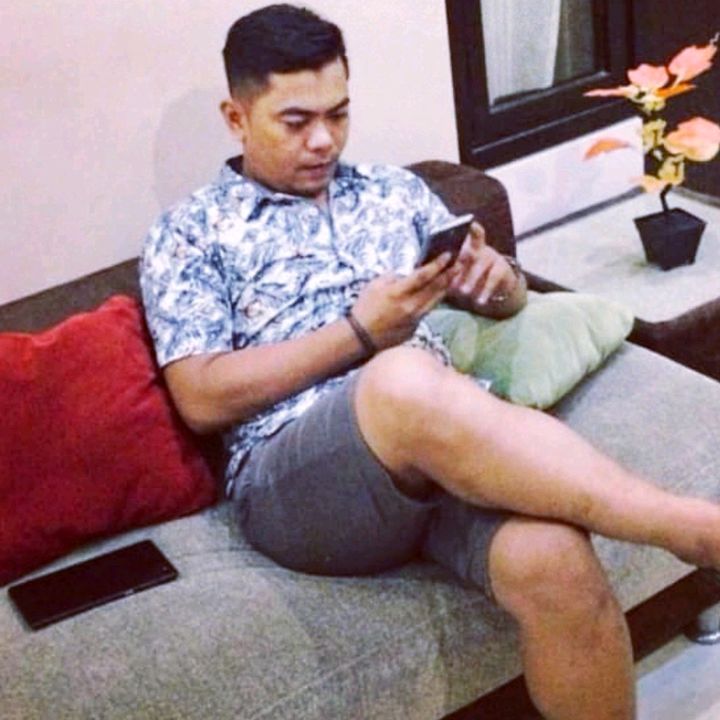 Profile Picture of delvan (@glewong) on Tiktok