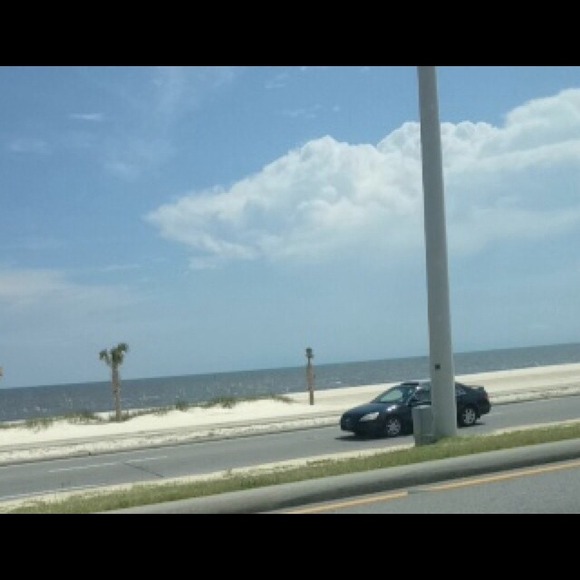 Profile Picture of Emmaline Carter (@mogirl97) on Poshmark