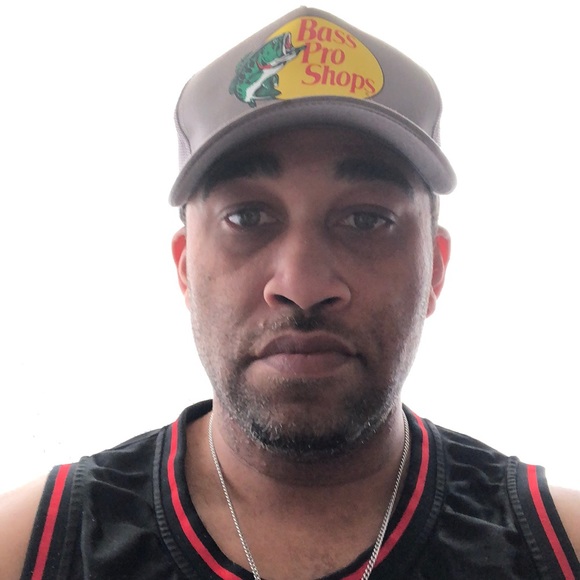 Profile Picture of Ajaye Botley (@ajayebotley) on Poshmark