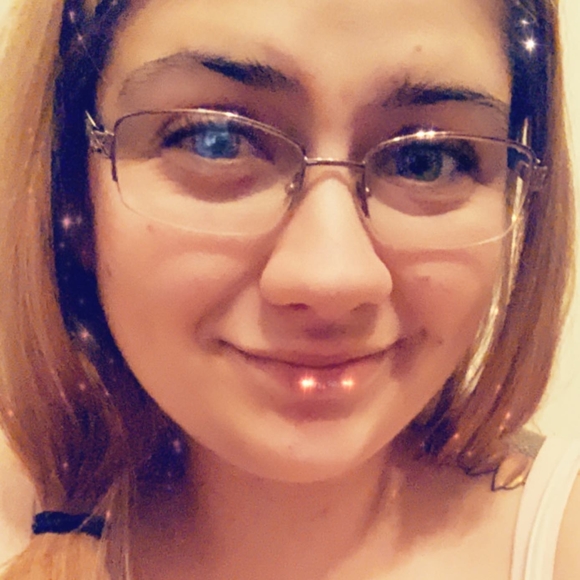 Profile Picture of Samantha Litwack (@litwack2) on Poshmark