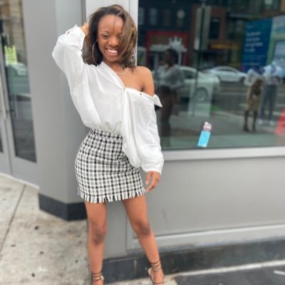 Profile Picture of Lia✨ (@CaliaMJohnson) on Twitter