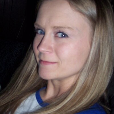 Profile Picture of Michelle Eason (@SparklesNC) on Twitter